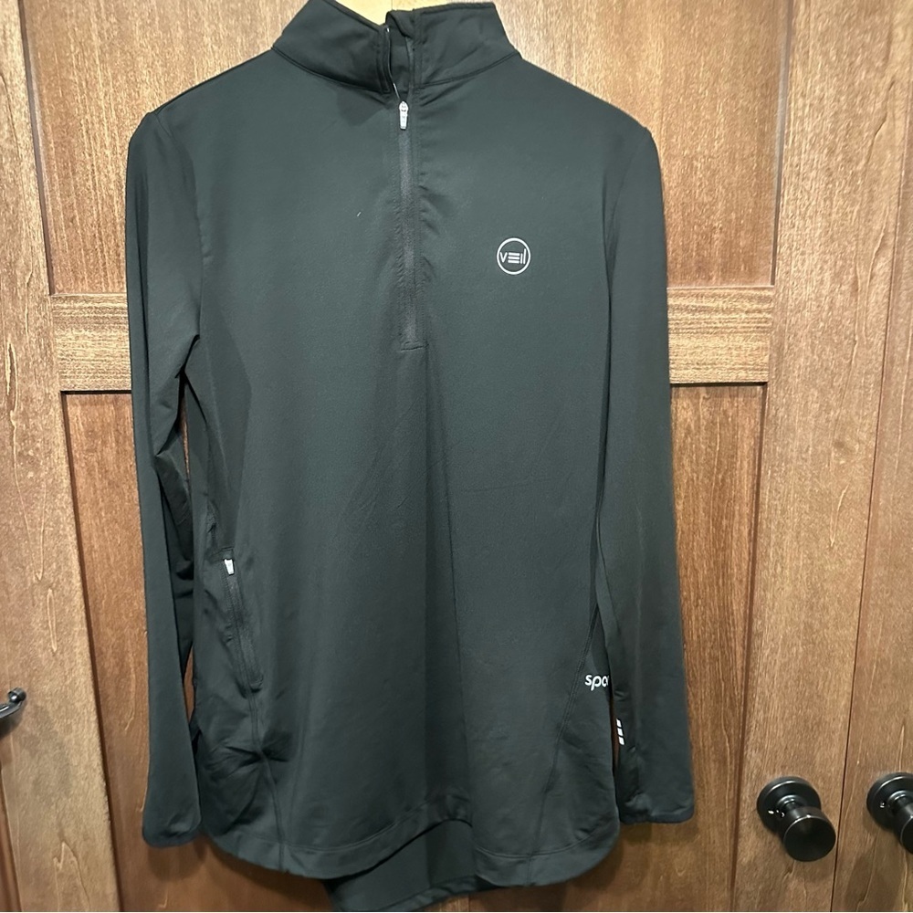 Veil Spark Women's Black Quarter-Zip Top